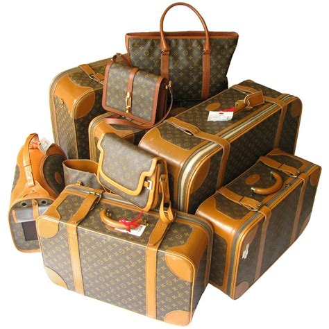 suitcase set louis vuitton